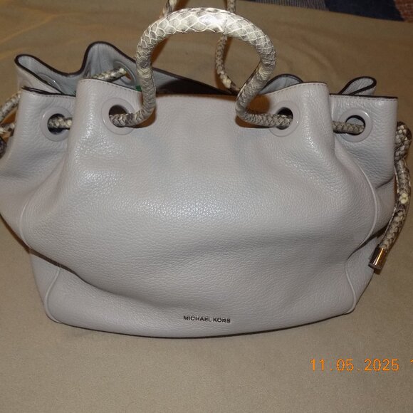 Michael Kors Large Tan Leather Bag with Animal Print Drawstring - Picture 1 of 6